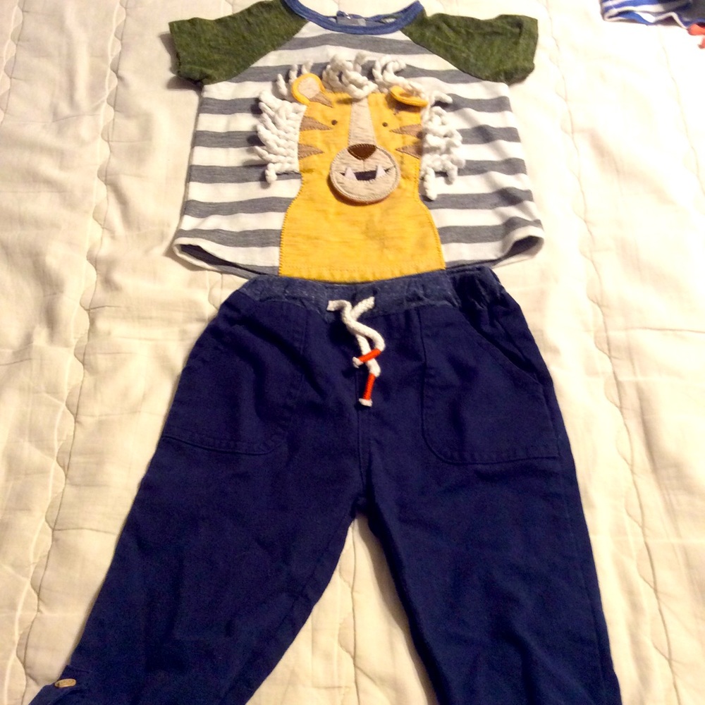 Mud Pie outfit size 12-18 months